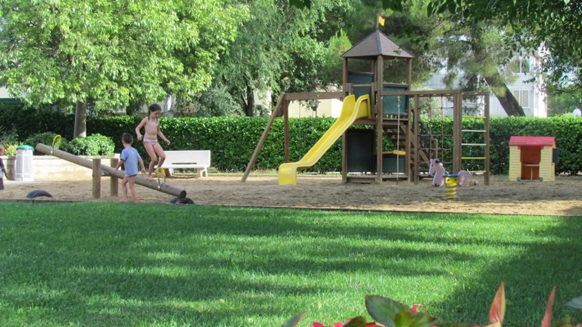 Poolside Serenity - Beahost Rentals Bibione Appartement